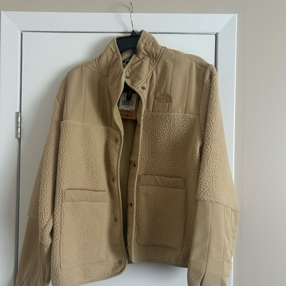 The North Face Women’s Beige Fleece Jacket